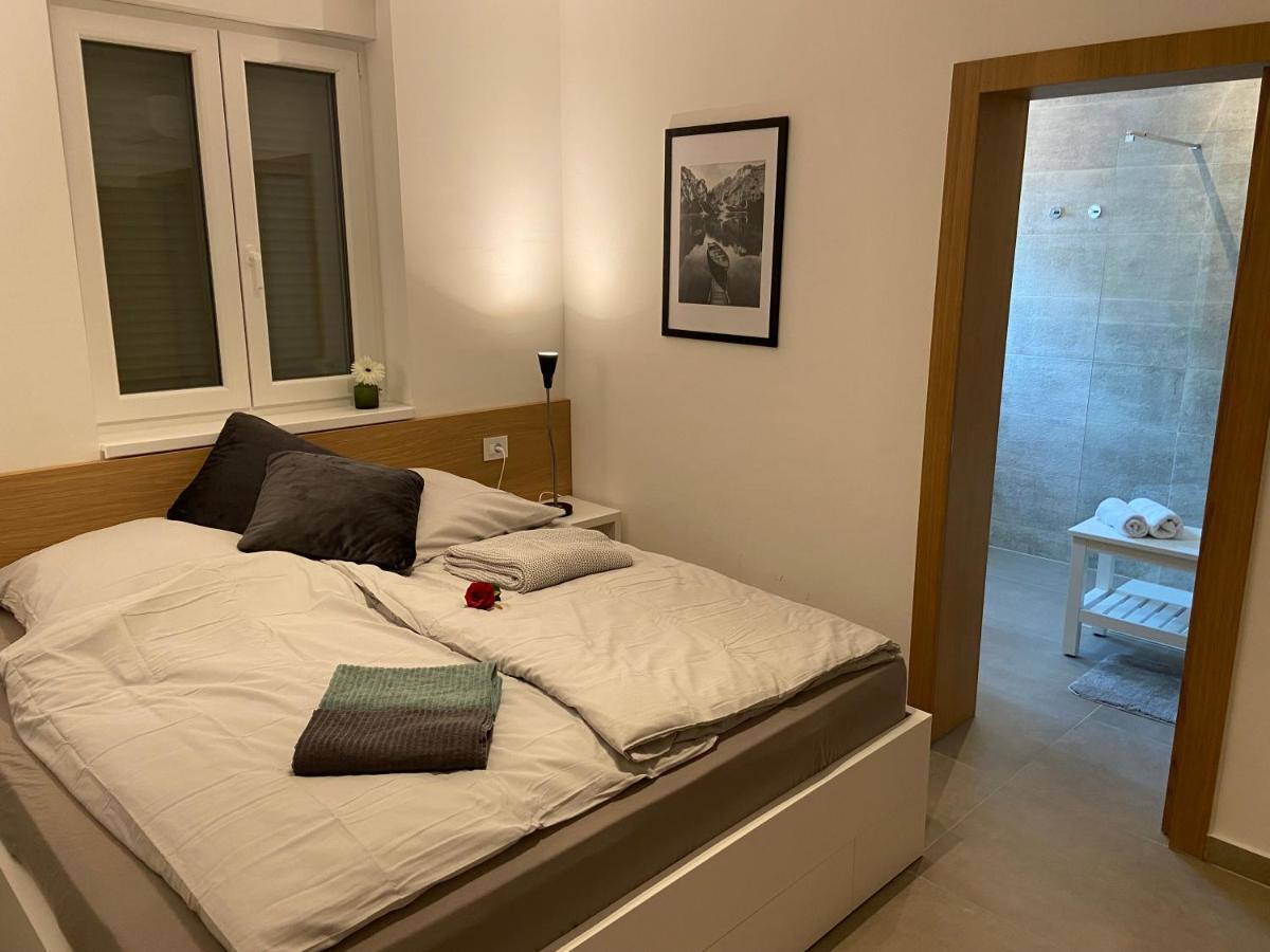 Apartment Lucie Plomin Luaran gambar