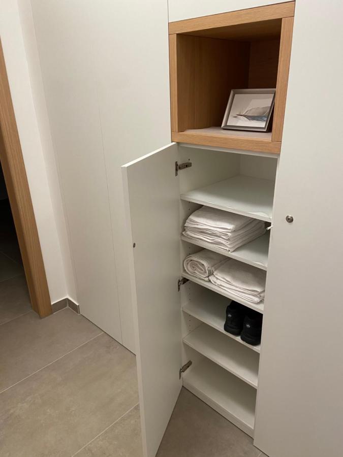 Apartment Lucie Plomin Luaran gambar