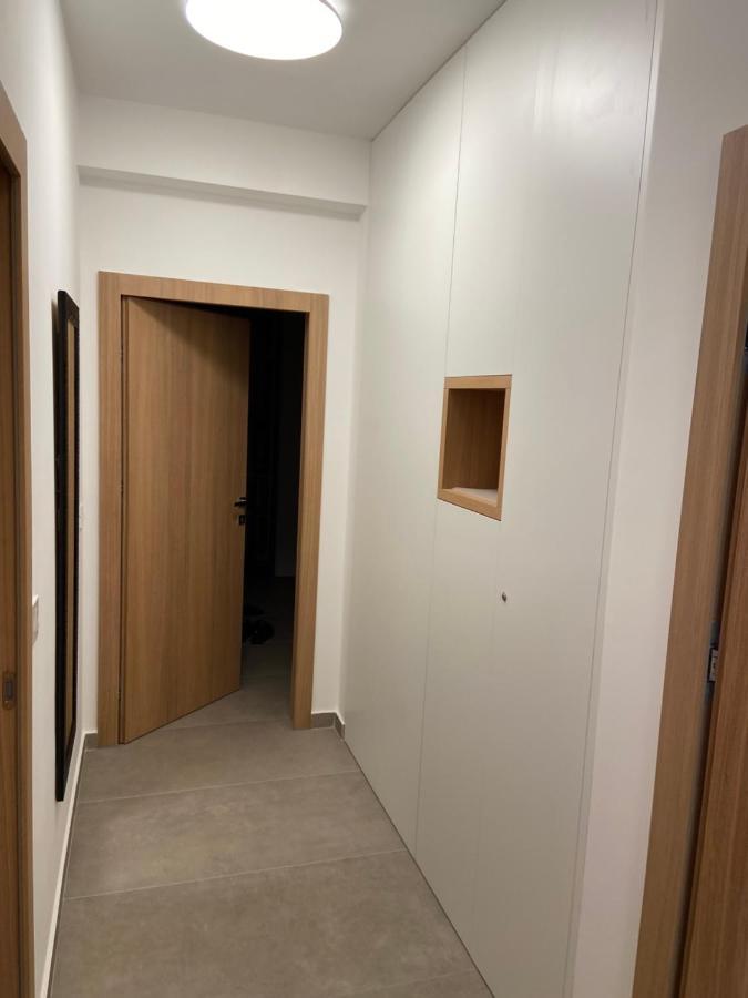 Apartment Lucie Plomin Luaran gambar